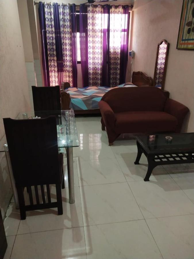 Mufis Homestay, Emerald Compound, New Palam Vihar-2 Gurgaon Ngoại thất bức ảnh