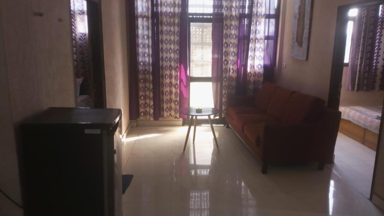 Mufis Homestay, Emerald Compound, New Palam Vihar-2 Gurgaon Ngoại thất bức ảnh