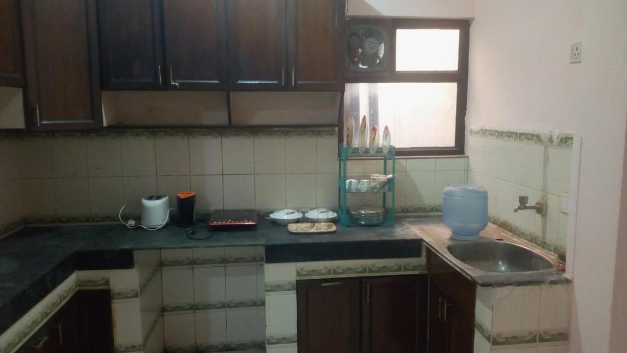 Mufis Homestay, Emerald Compound, New Palam Vihar-2 Gurgaon Ngoại thất bức ảnh